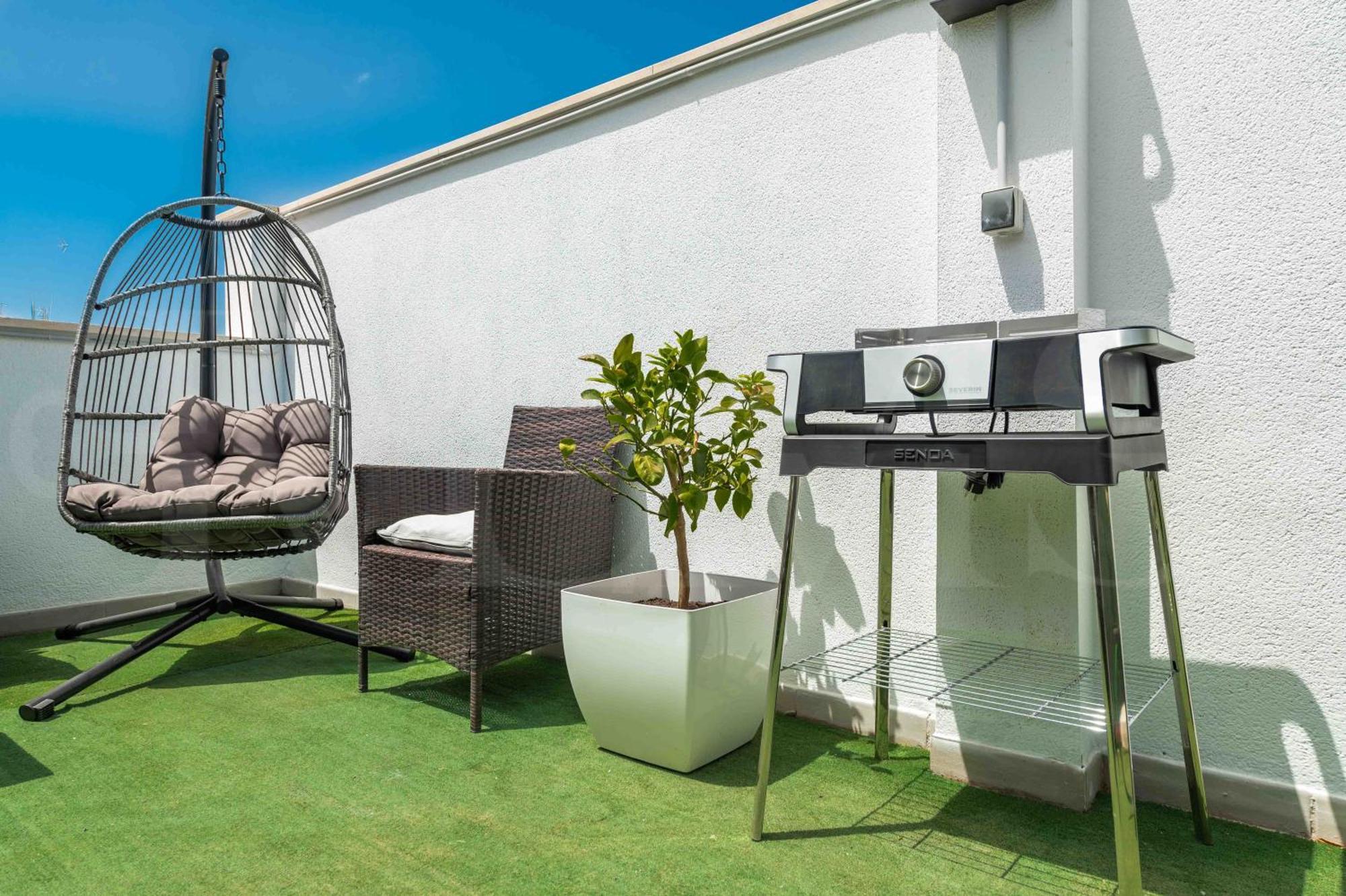 Modern With Private Rooftop Terrace By Rems Apartamento